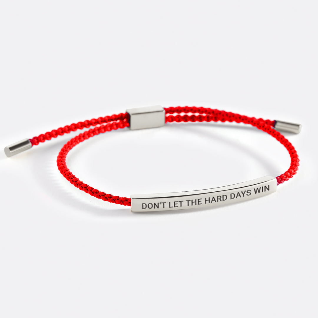 Minimalistisches Gravurarmband